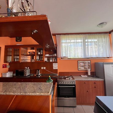 בובק Apartments And Rooms Tajcr מראה חיצוני תמונה