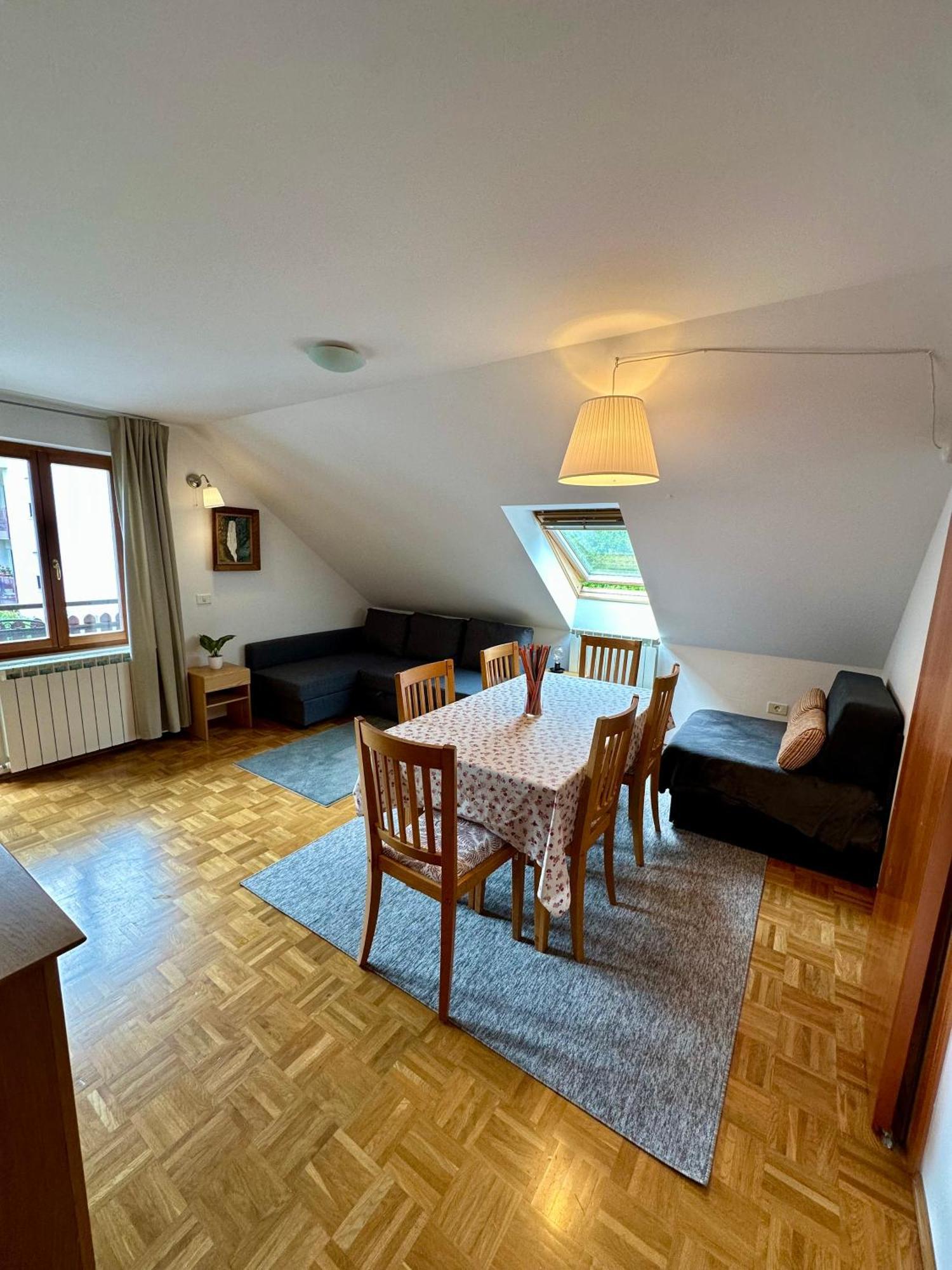 בובק Apartments And Rooms Tajcr מראה חיצוני תמונה