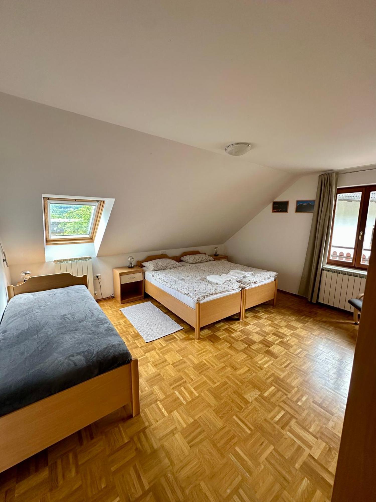 בובק Apartments And Rooms Tajcr מראה חיצוני תמונה