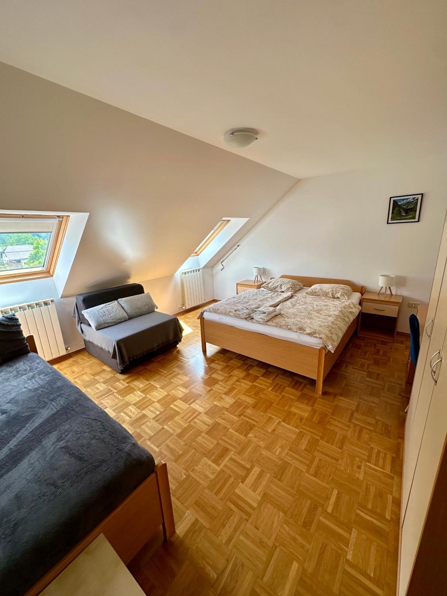 בובק Apartments And Rooms Tajcr מראה חיצוני תמונה