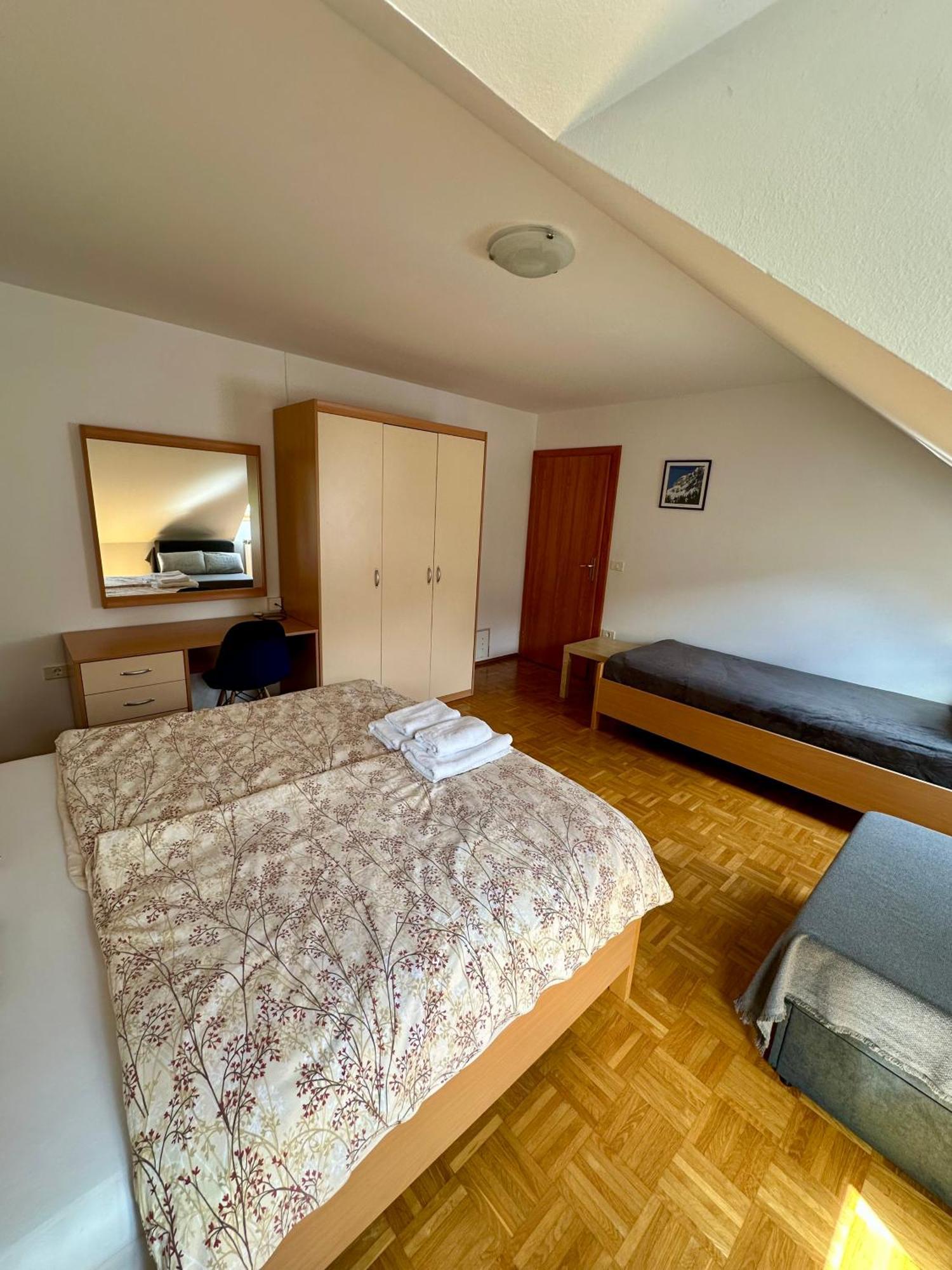 בובק Apartments And Rooms Tajcr מראה חיצוני תמונה