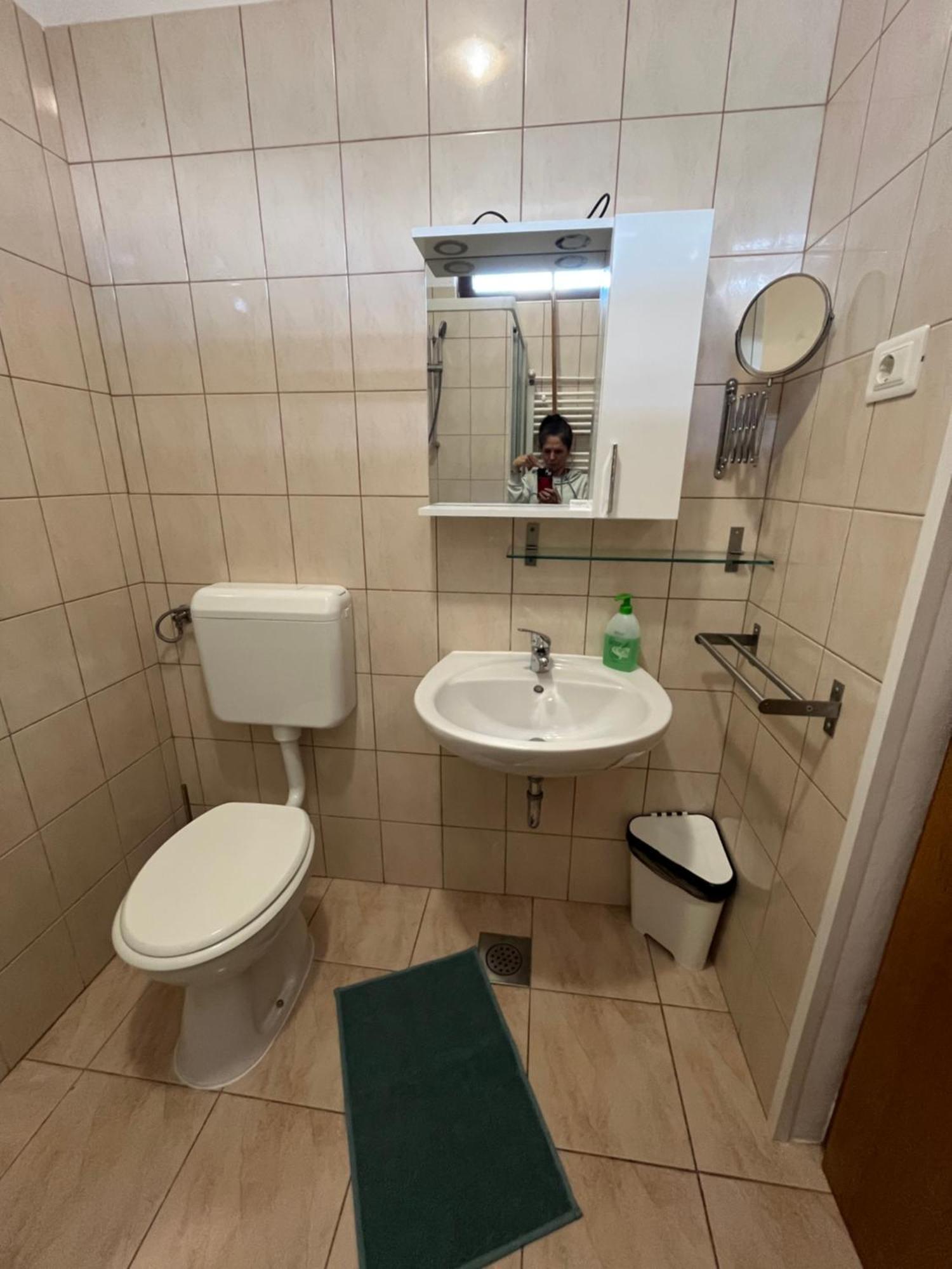 בובק Apartments And Rooms Tajcr מראה חיצוני תמונה