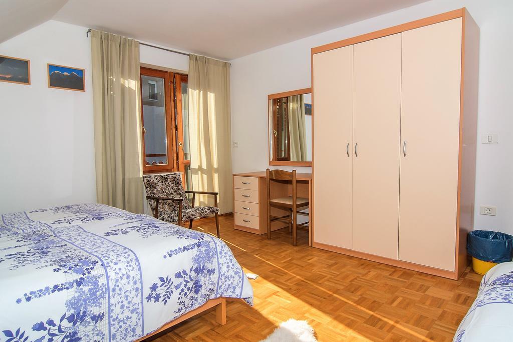 בובק Apartments And Rooms Tajcr מראה חיצוני תמונה